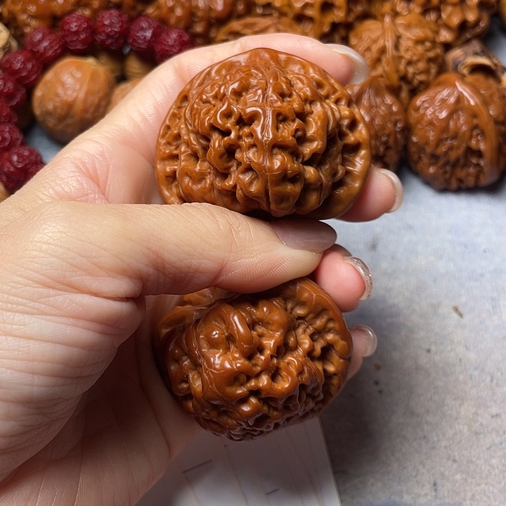 W***文玩核桃吊坠官帽