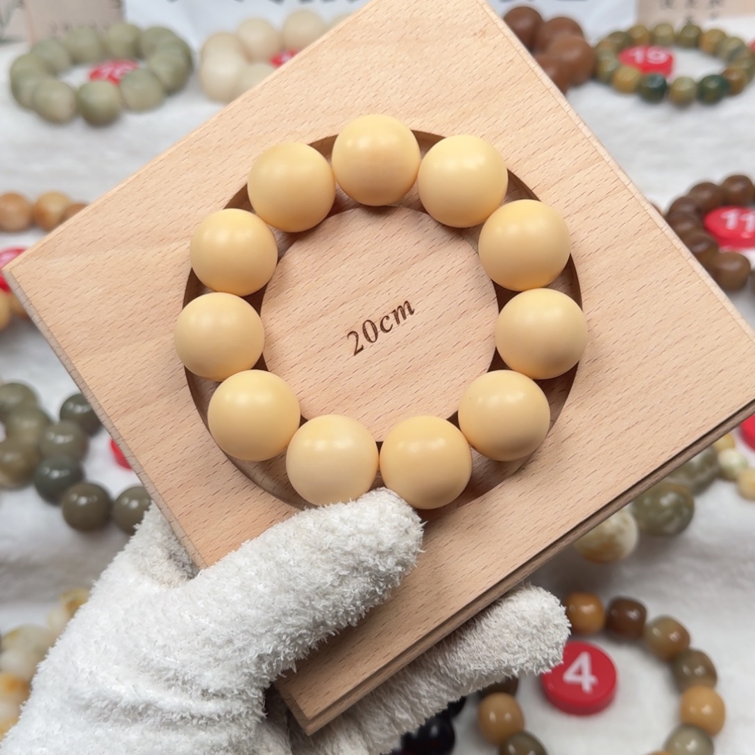 白玉菩提吊坠4-卡23手工干磨风化老料奶黄