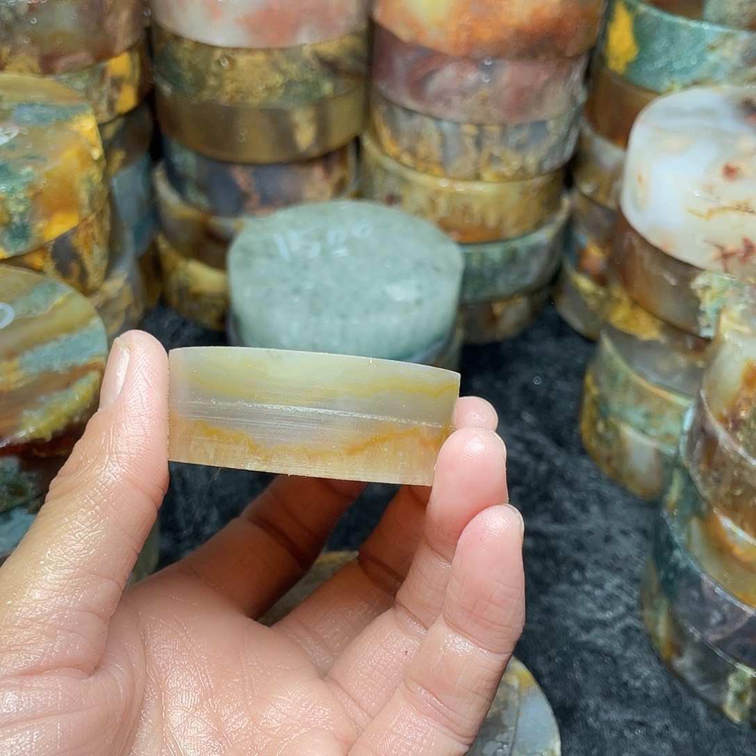 崖***人定制石英质玉（非洲翠）