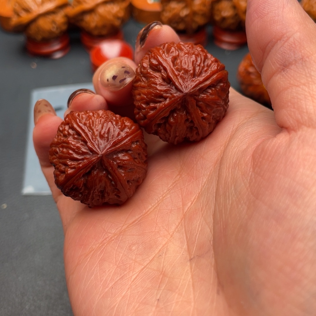 抖***荣文玩核桃把件四棱