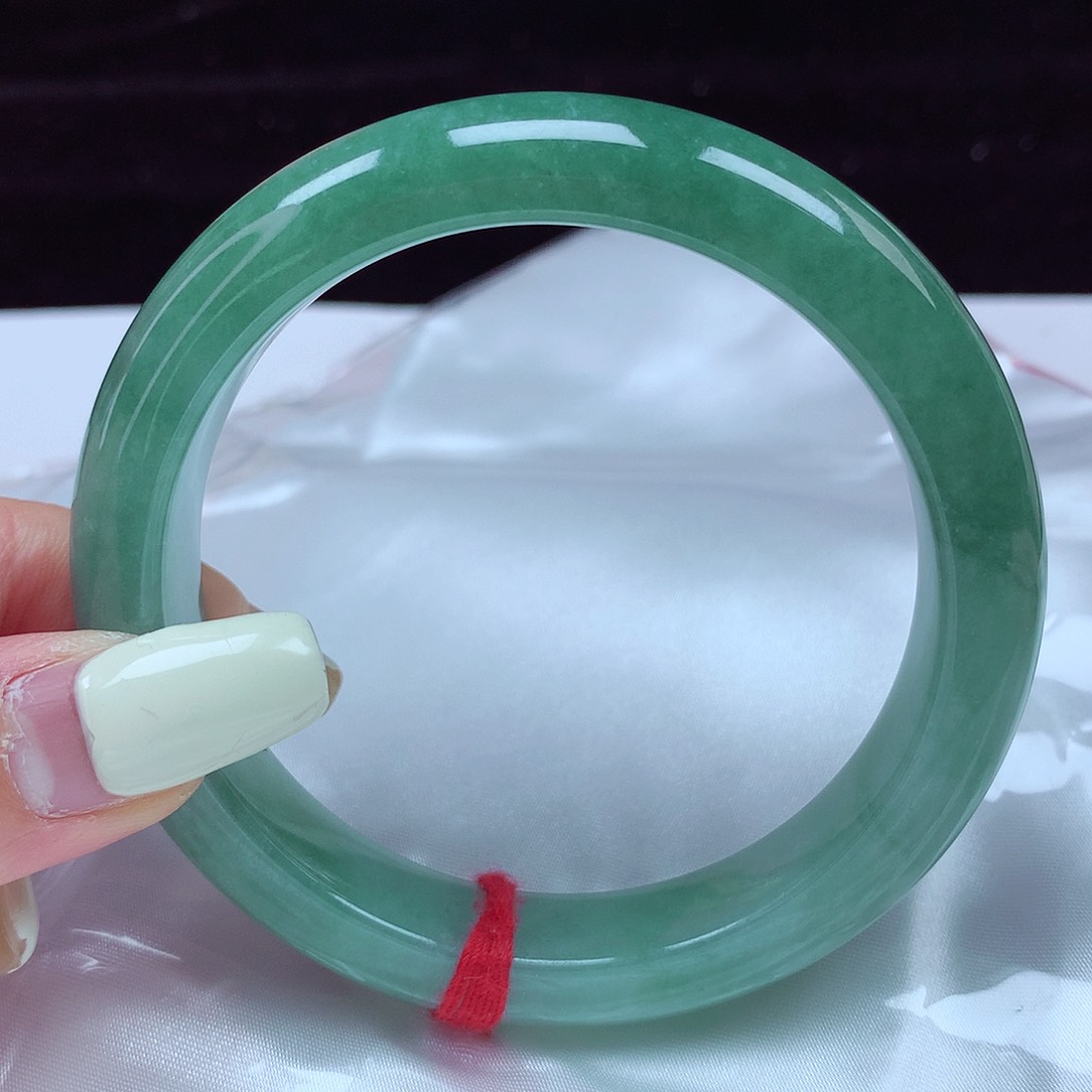 翡翠手镯未镶嵌58-59圈