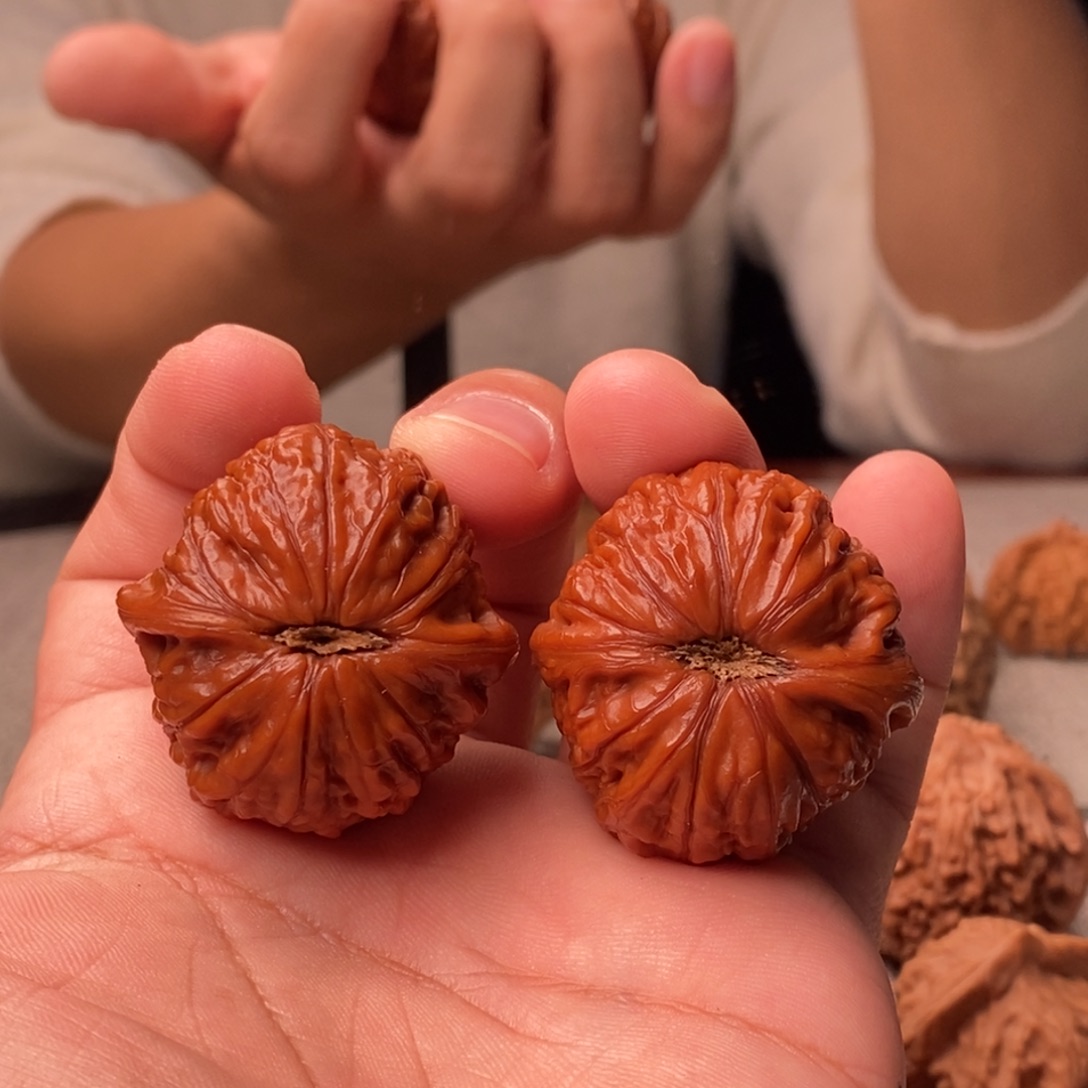 文玩核桃吊坠铁锤妹妹38