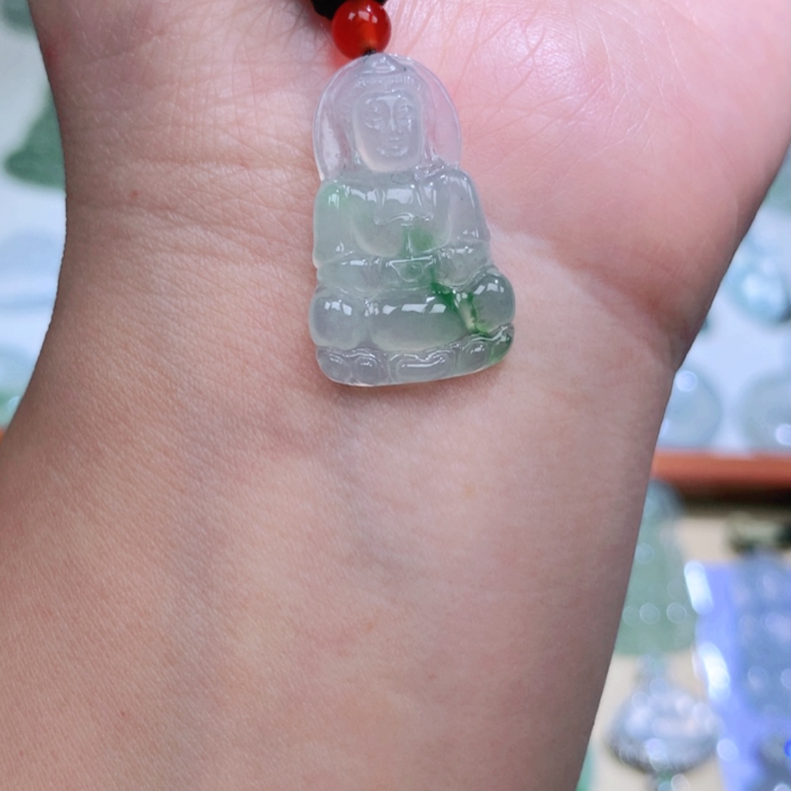 【闪购商品】翡翠颈饰未镶嵌观音