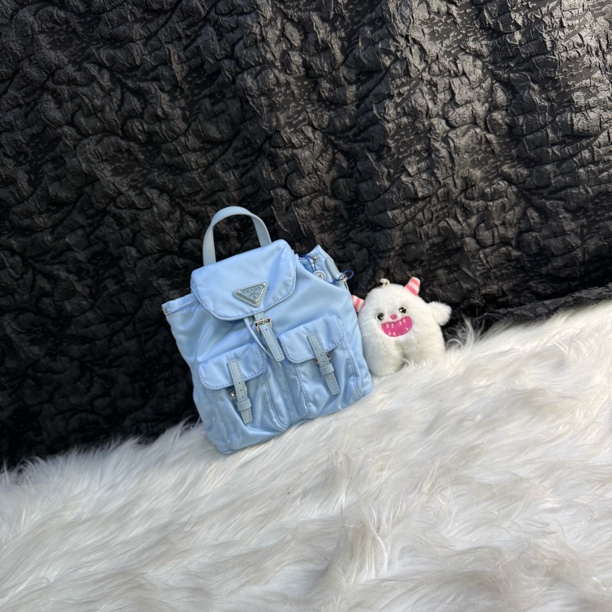 95新 Prada/普拉达 普拉达天空蓝mini小书包斜挎包芯片款