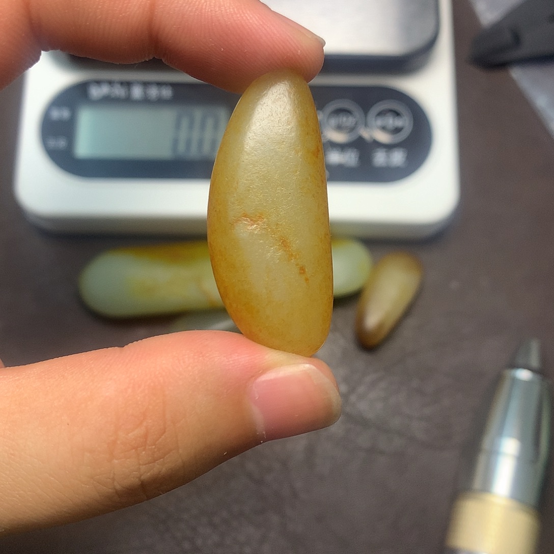 和田玉（糖玉）未镶嵌挂件