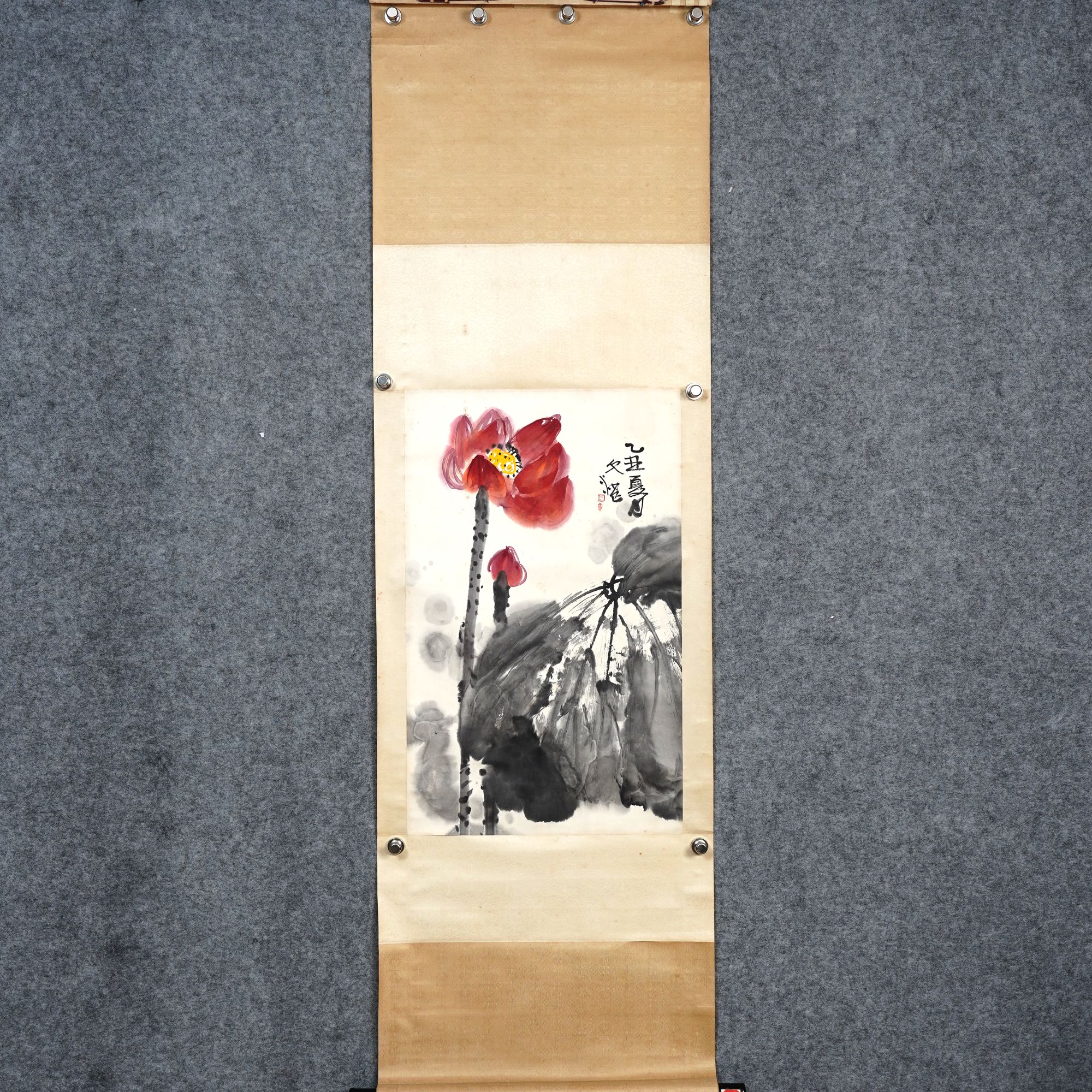 江文湛《荷花》约2.3平尺