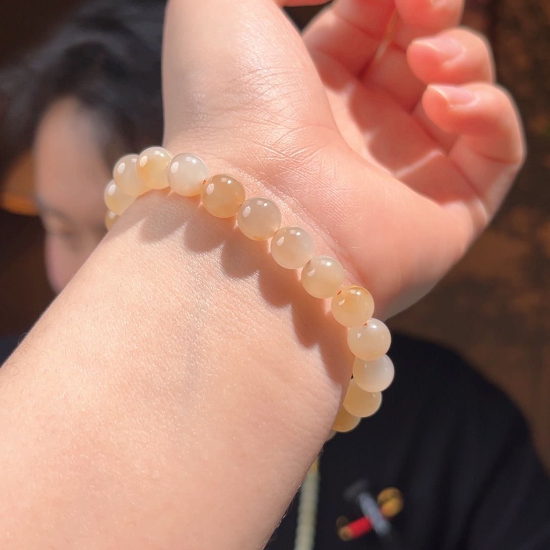 未镶嵌手串和田玉新疆金山糖白8mm800