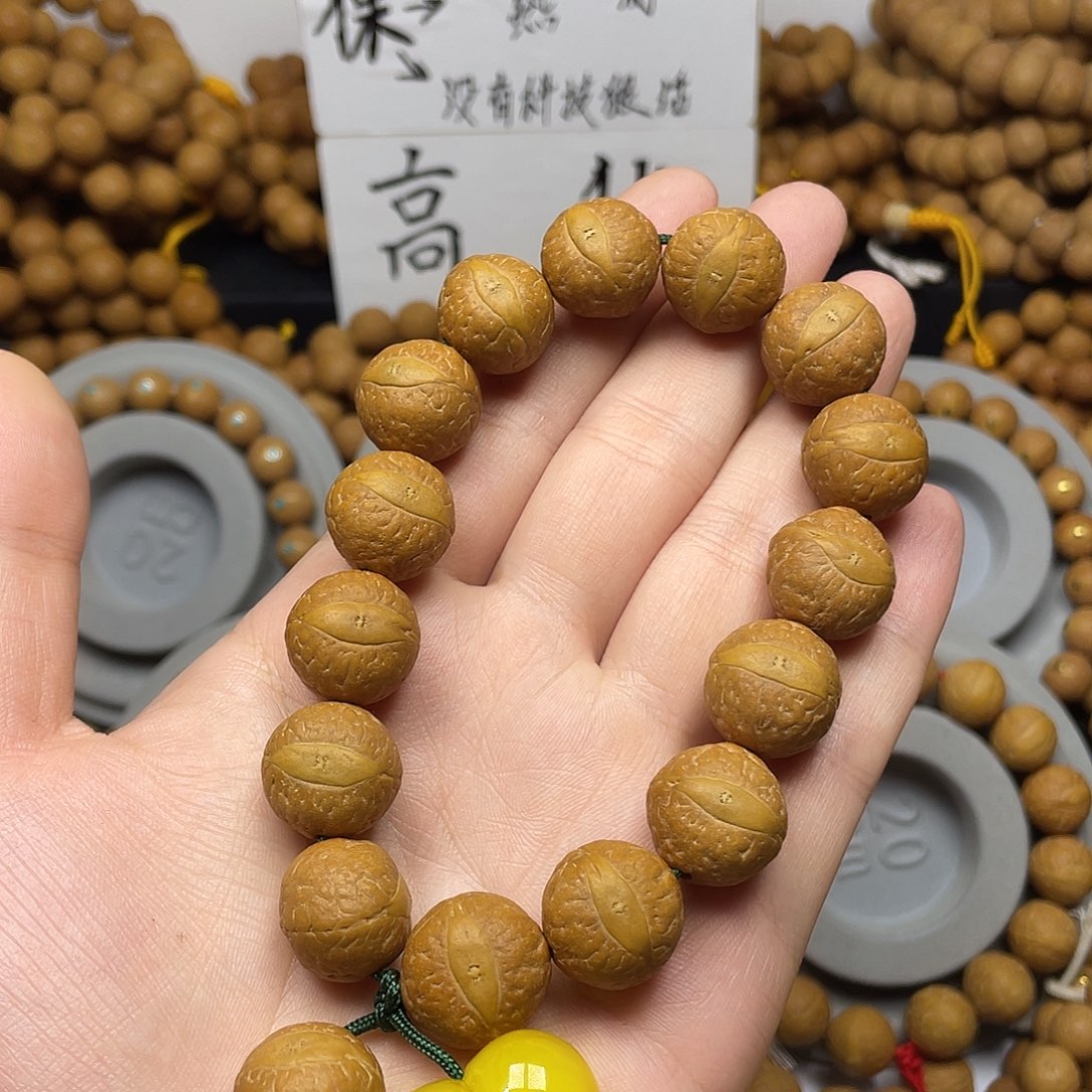 金****手串凤眼菩提17左右