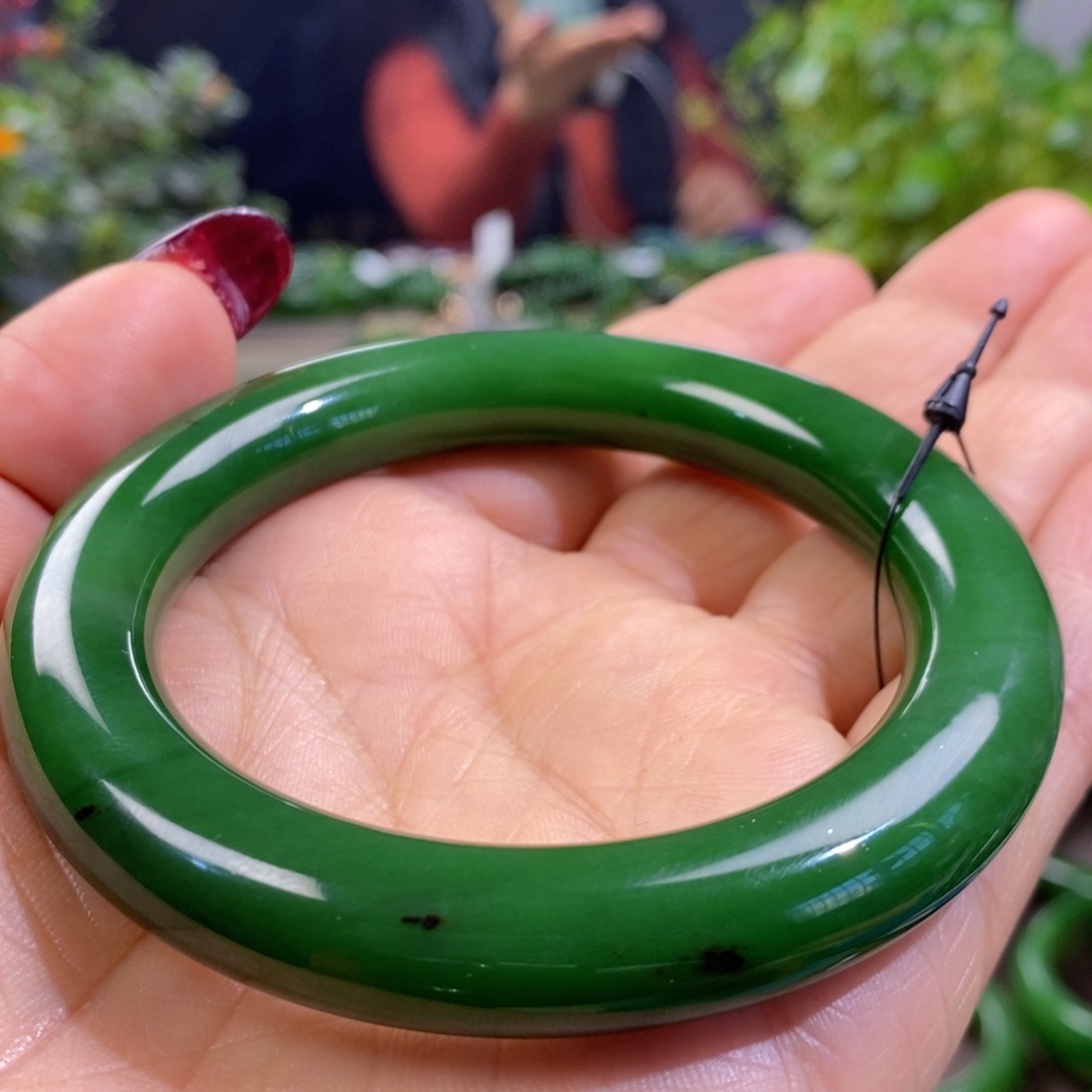 和田玉（碧玉）手镯未镶嵌