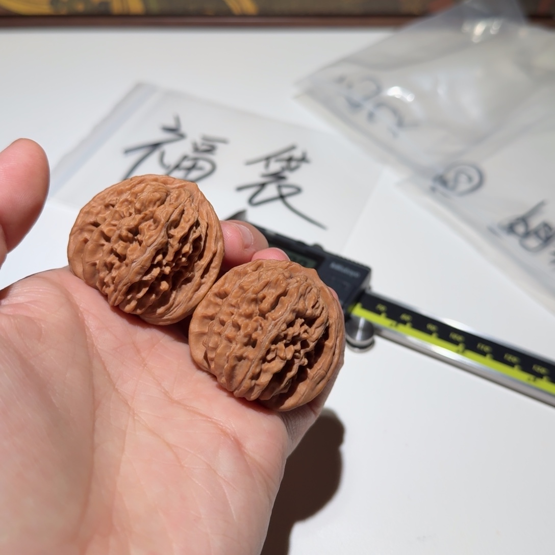 吊坠文玩核桃40山地楼