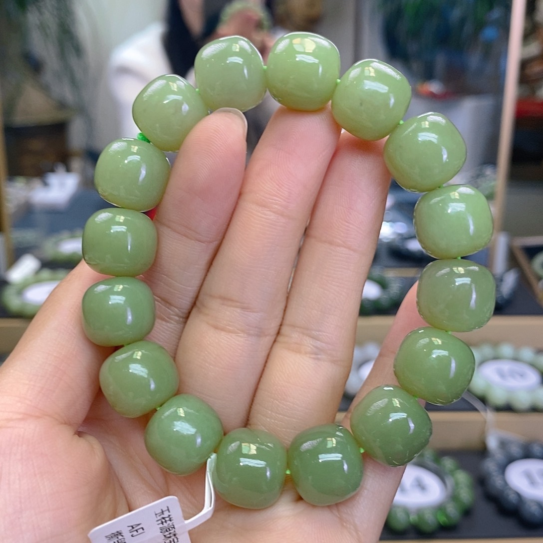 未镶嵌手串和田玉