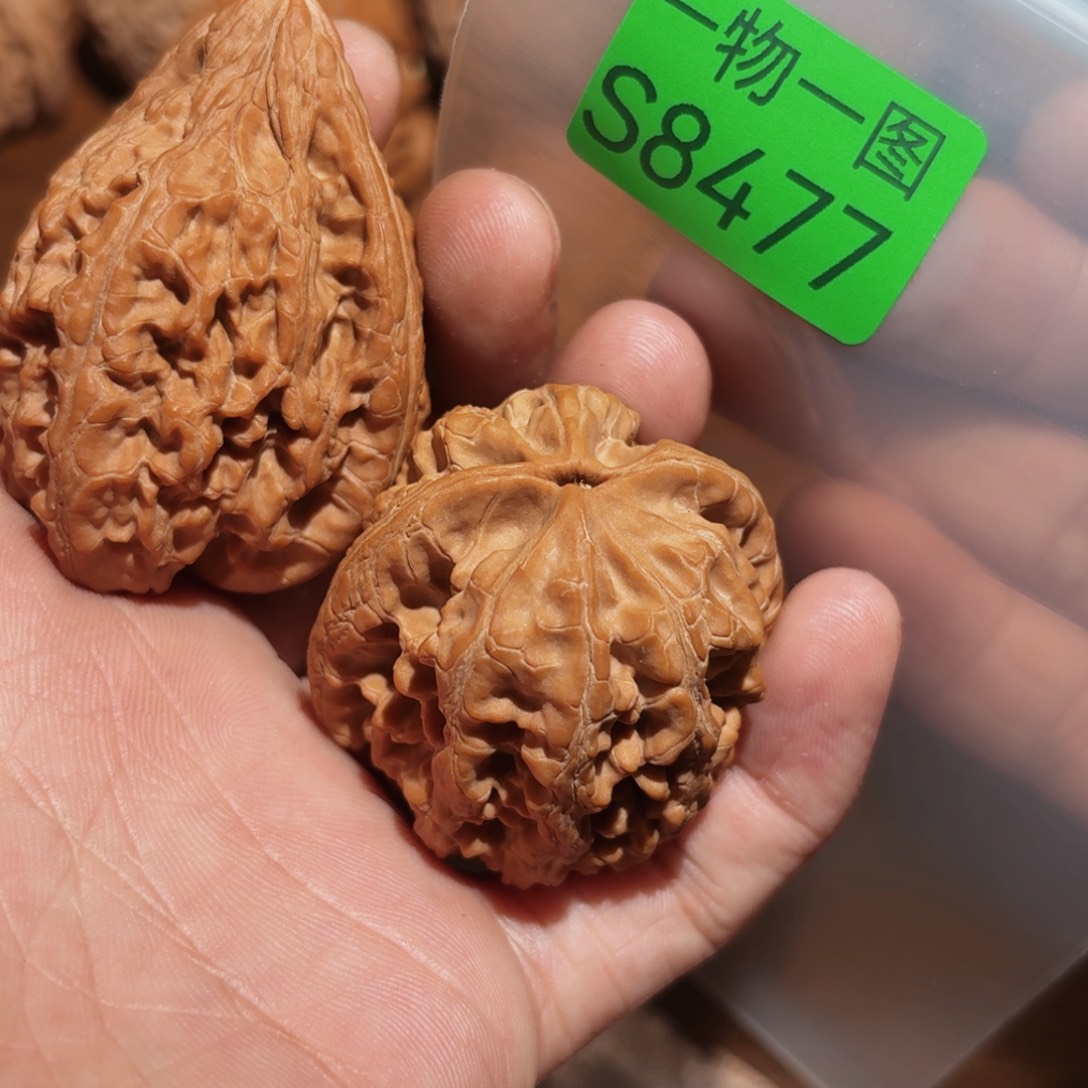 吊坠文玩核桃大故事