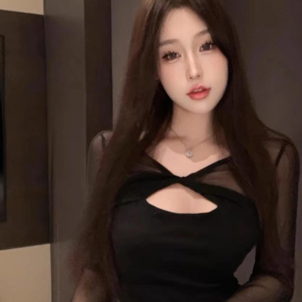 白胖美纯欲风大码网纱镂空长袖女春秋修身内搭打底衫设计感别致