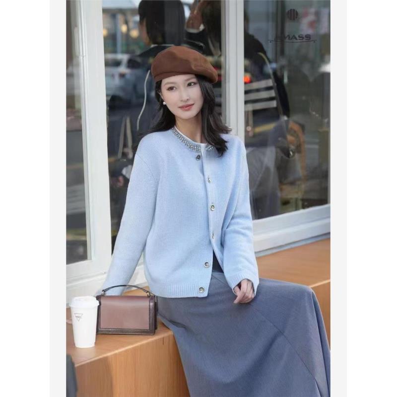 【商场同款】2025秋冬新款小香风钉珠外套绵羊毛针织开衫女士548091