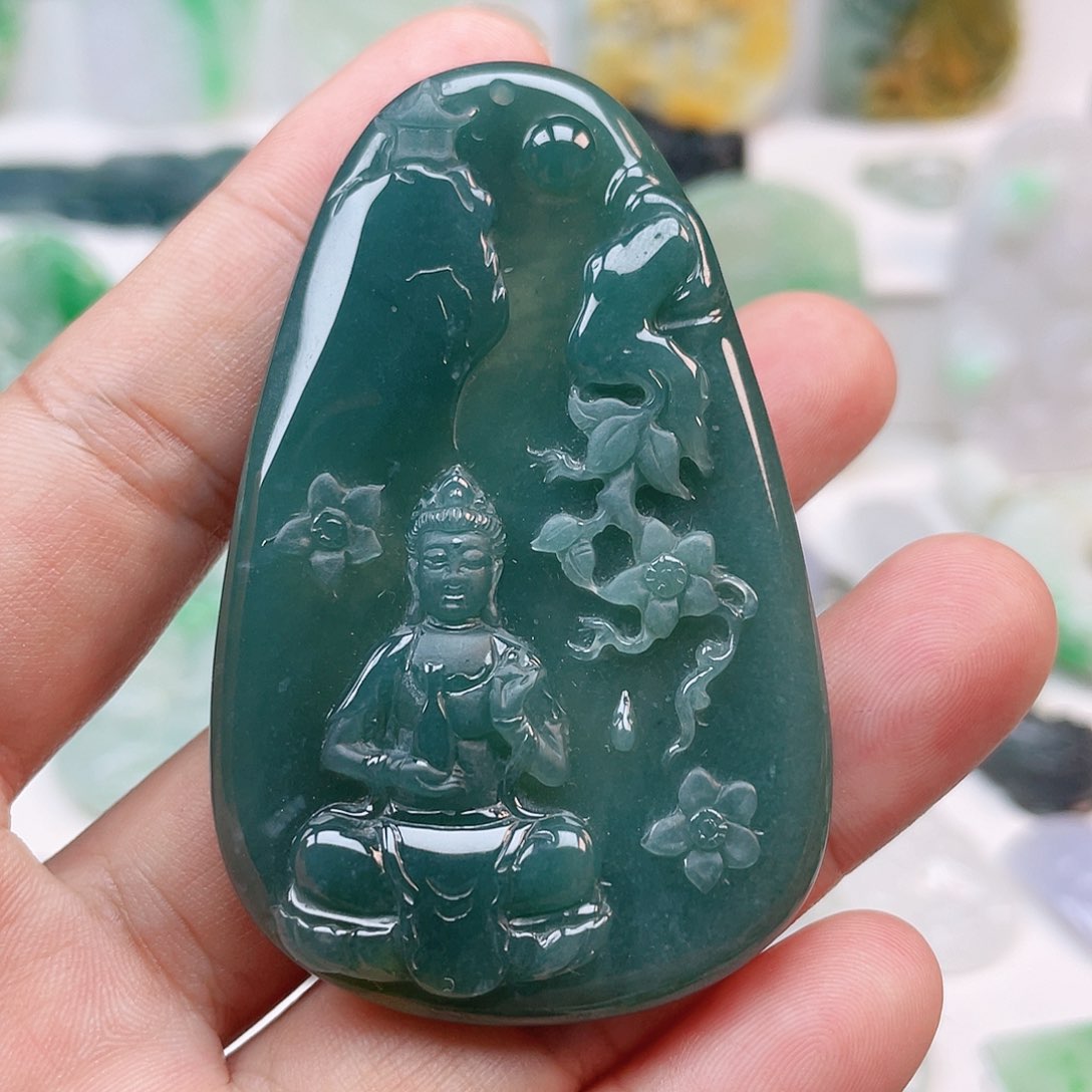 翡翠颈饰未镶嵌观音