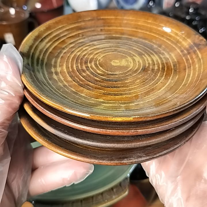 盘瓷片陶瓷杯盘壶碗都有