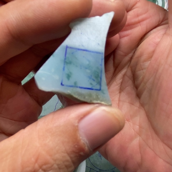 翡翠裸石毛料不包工