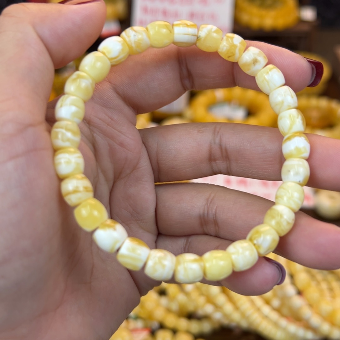 琥珀裸石未镶嵌kjhjjjhhjjj