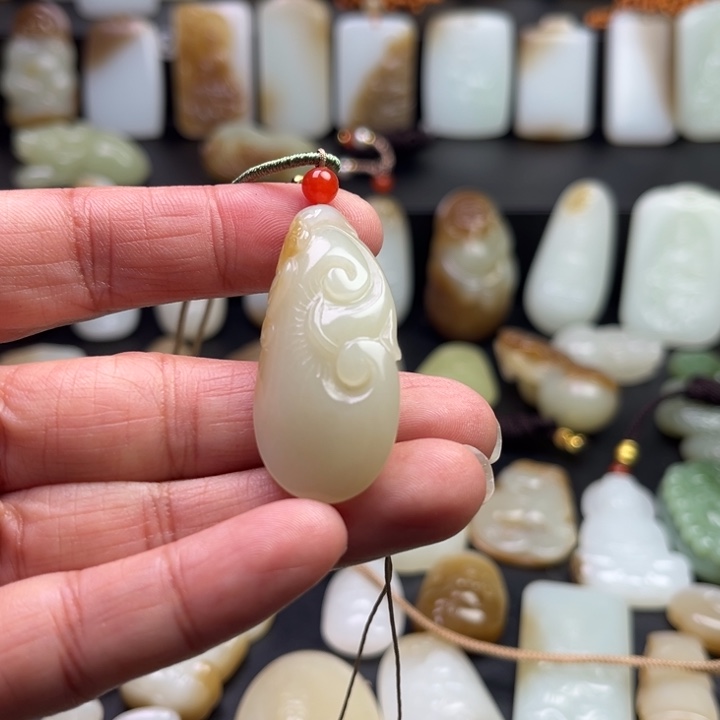 和田玉颈饰未镶嵌❤️***