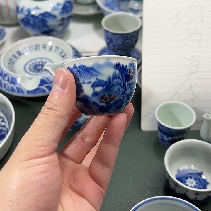 柴窑工笔山水小缸杯