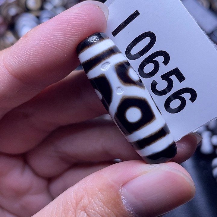 玛瑙/玉髓颈饰未镶嵌有坑