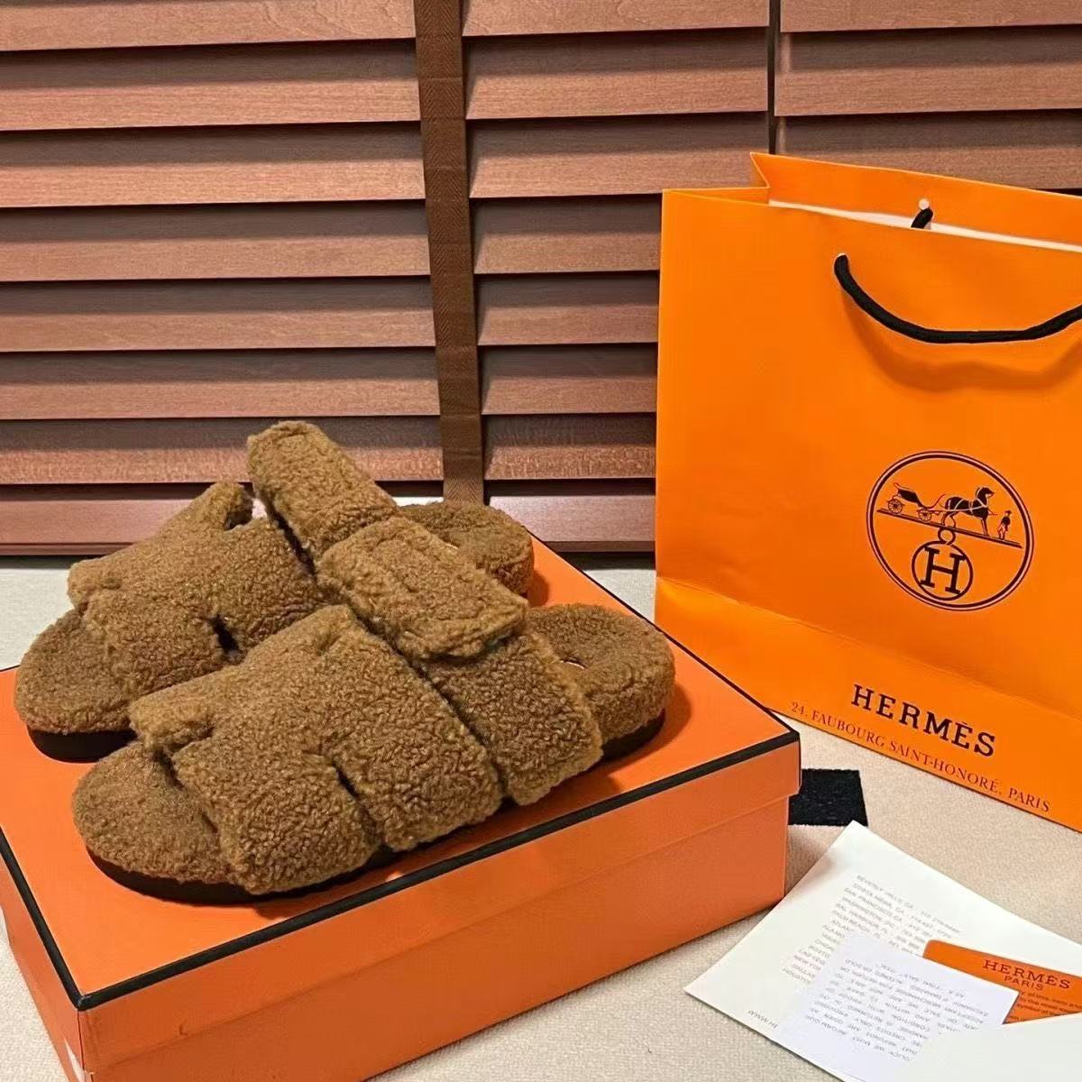 2025新款秋冬季魔术贴泰迪羊羔毛厚底外穿皮毛一体一字拖毛毛拖女