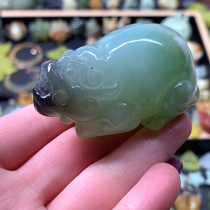 蛇纹石玉手把件未镶嵌