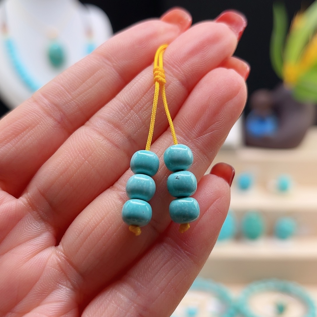 绿松石配饰未镶嵌