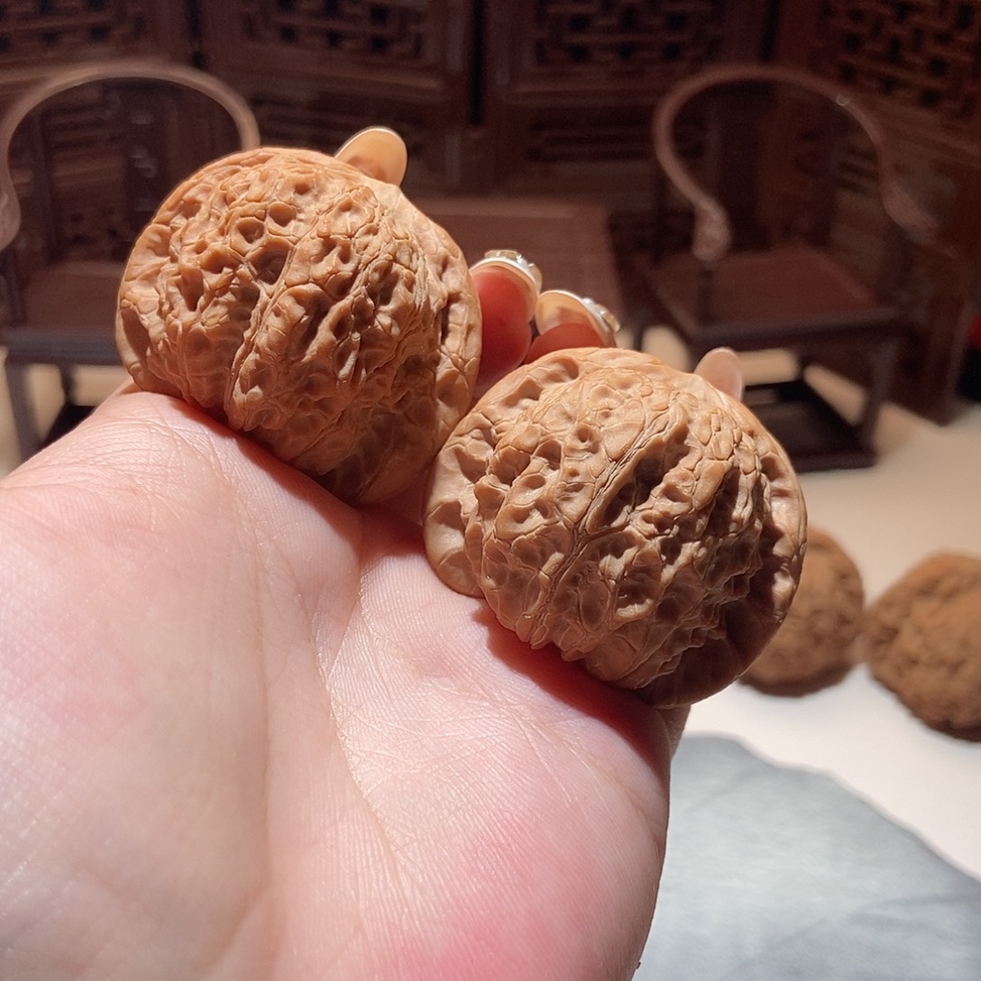 吊坠文玩核桃42血麒麟