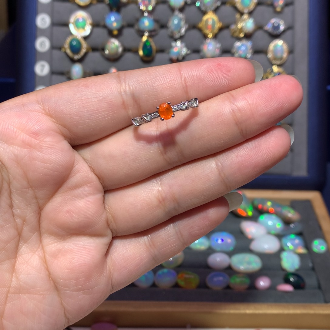 欧泊合金戒指特价不退换