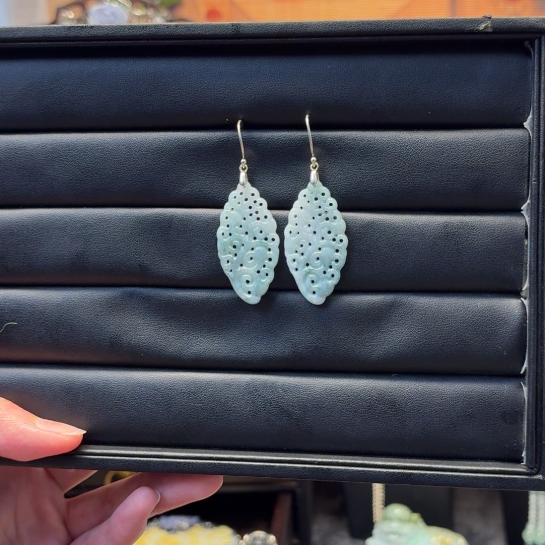 翡翠未镶嵌耳饰亏出买断