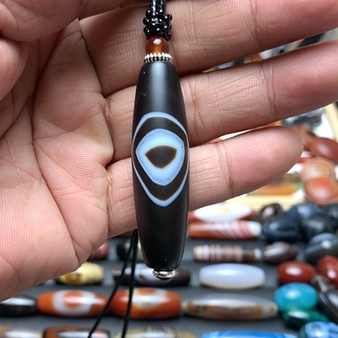 玛瑙/玉髓颈饰合金