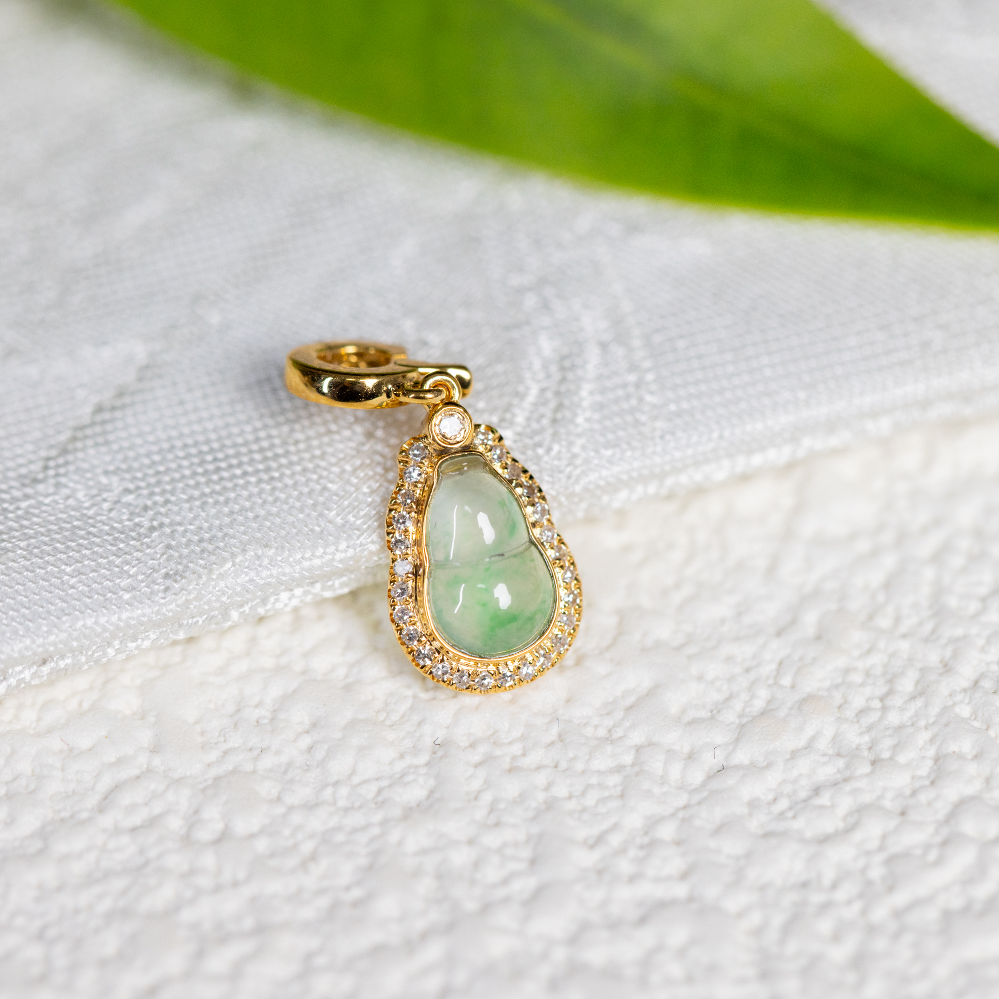 【新品】天然A货翡翠-18K镶嵌-葫芦提溜