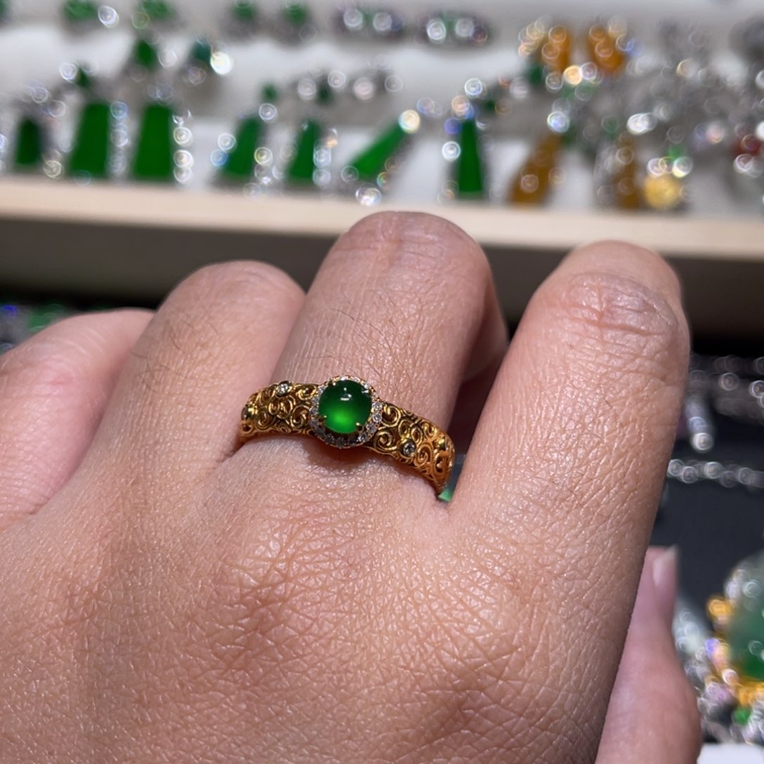 翡翠戒指18K金镶嵌y****y古法戒指