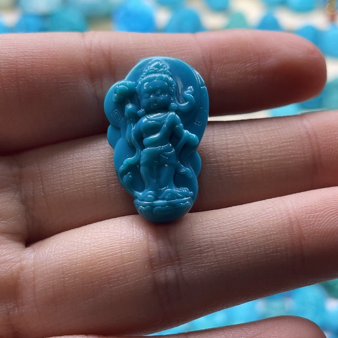 绿松石未镶嵌颈饰