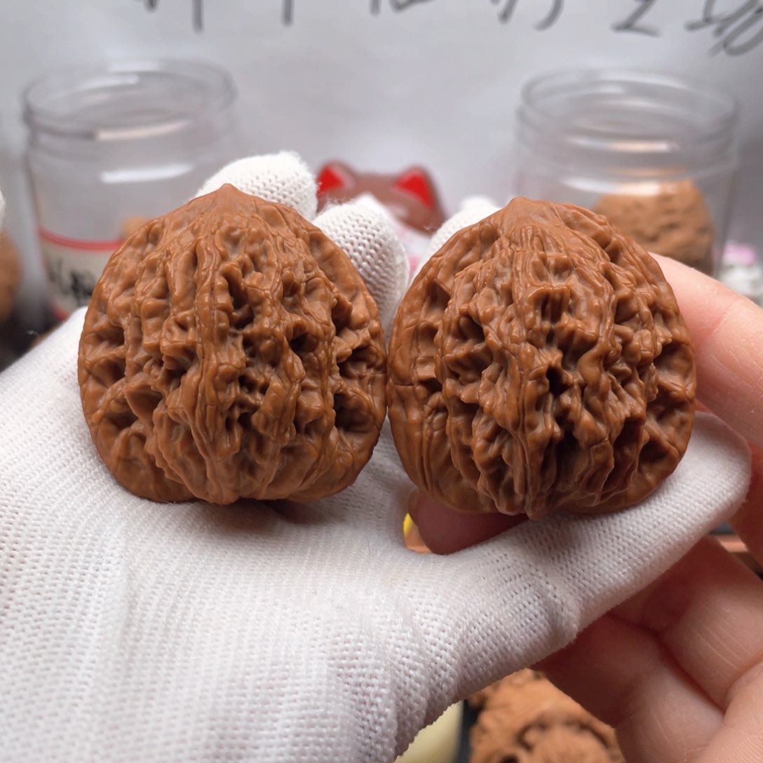 文玩核桃把件虎头43