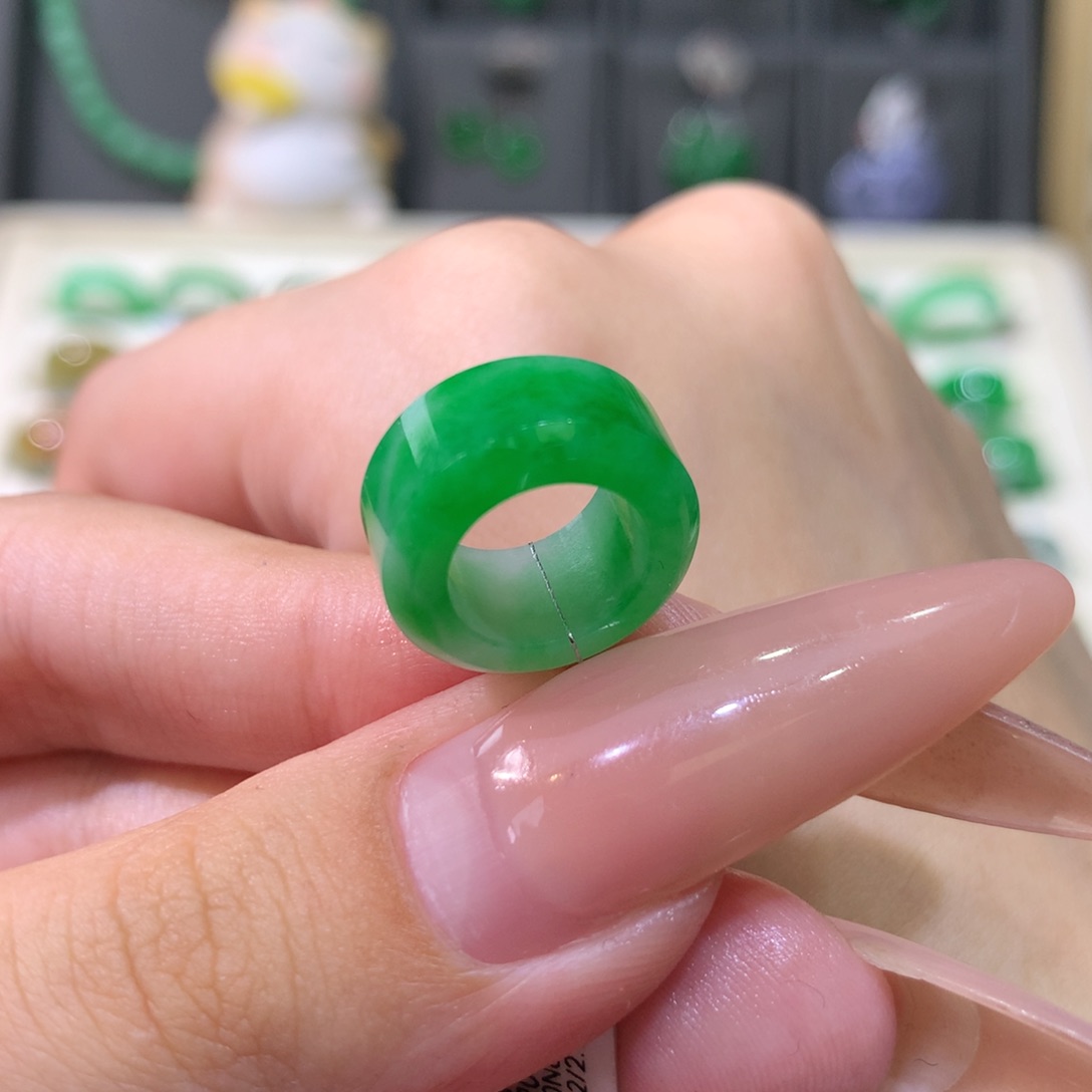 未镶嵌戒指翡翠路路通