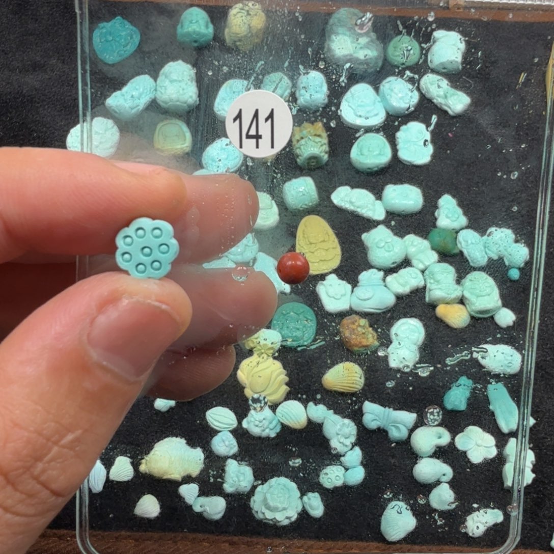 南红玛瑙未镶嵌珠宝奇石