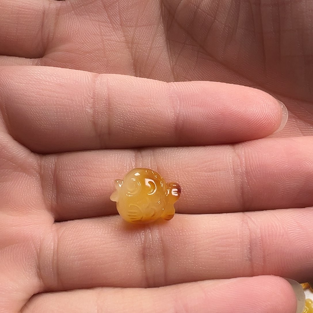 蜜蜡颈饰未镶嵌玲*小胖鱼（打孔不退换）