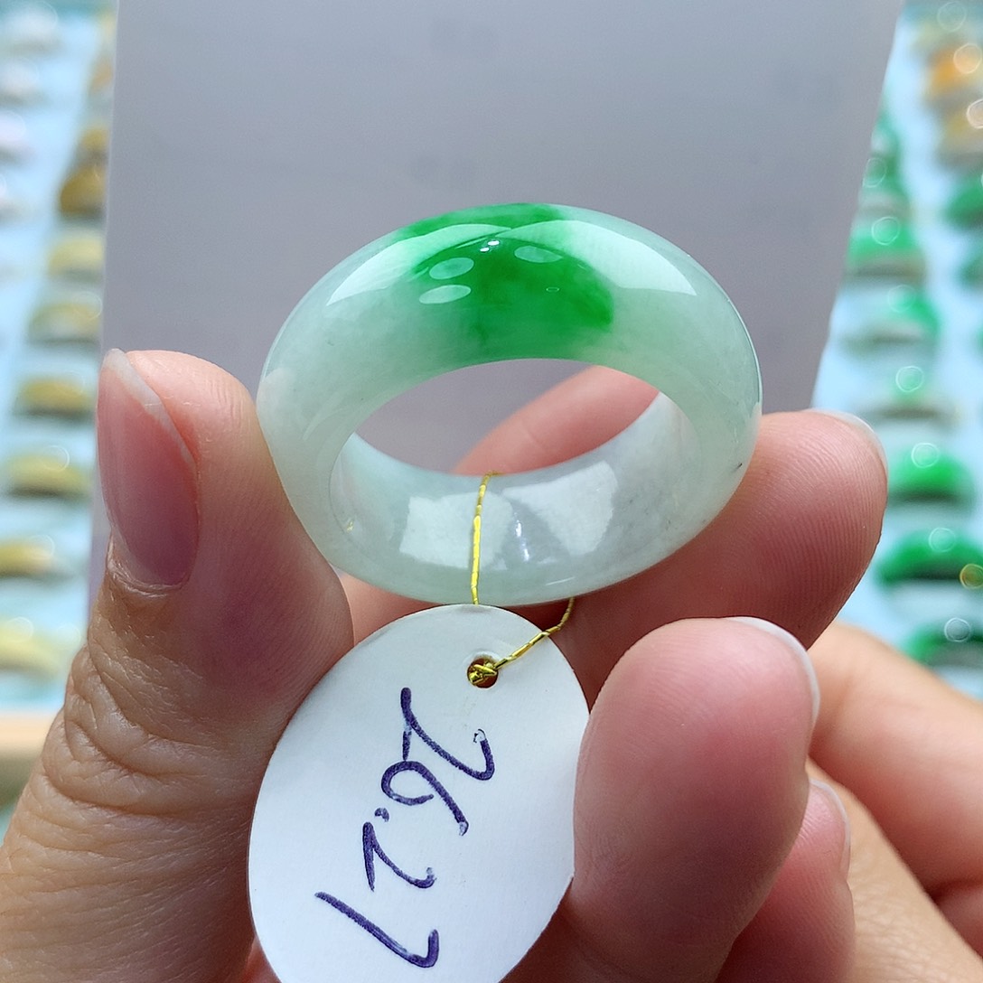 翡翠戒指未镶嵌2627圈