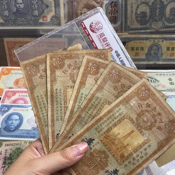 福利品随机发一张。         