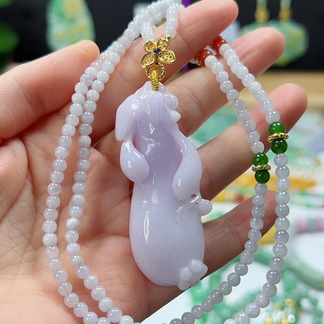 颈饰未镶嵌翡翠吊坠