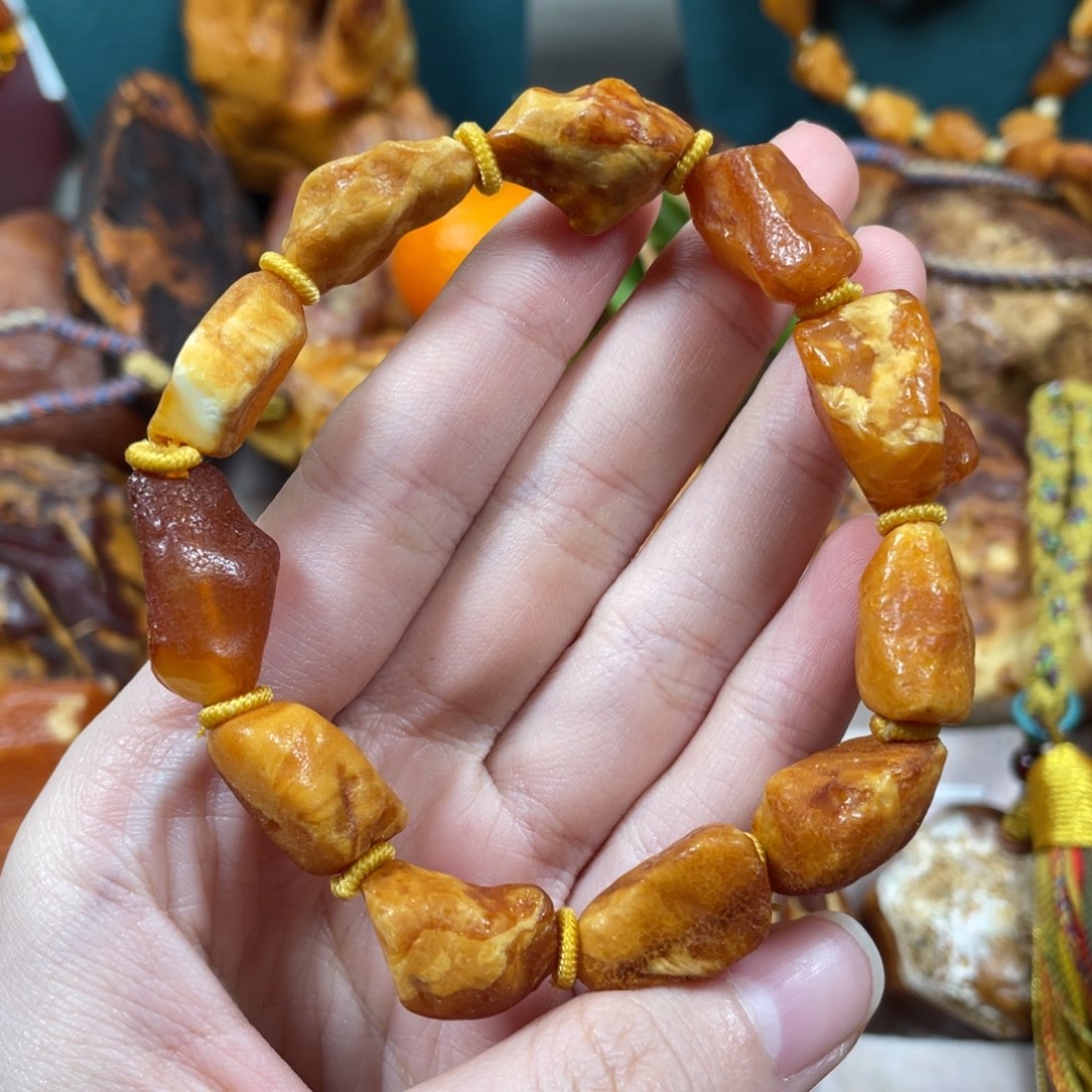 琥珀珠宝奇石未镶嵌