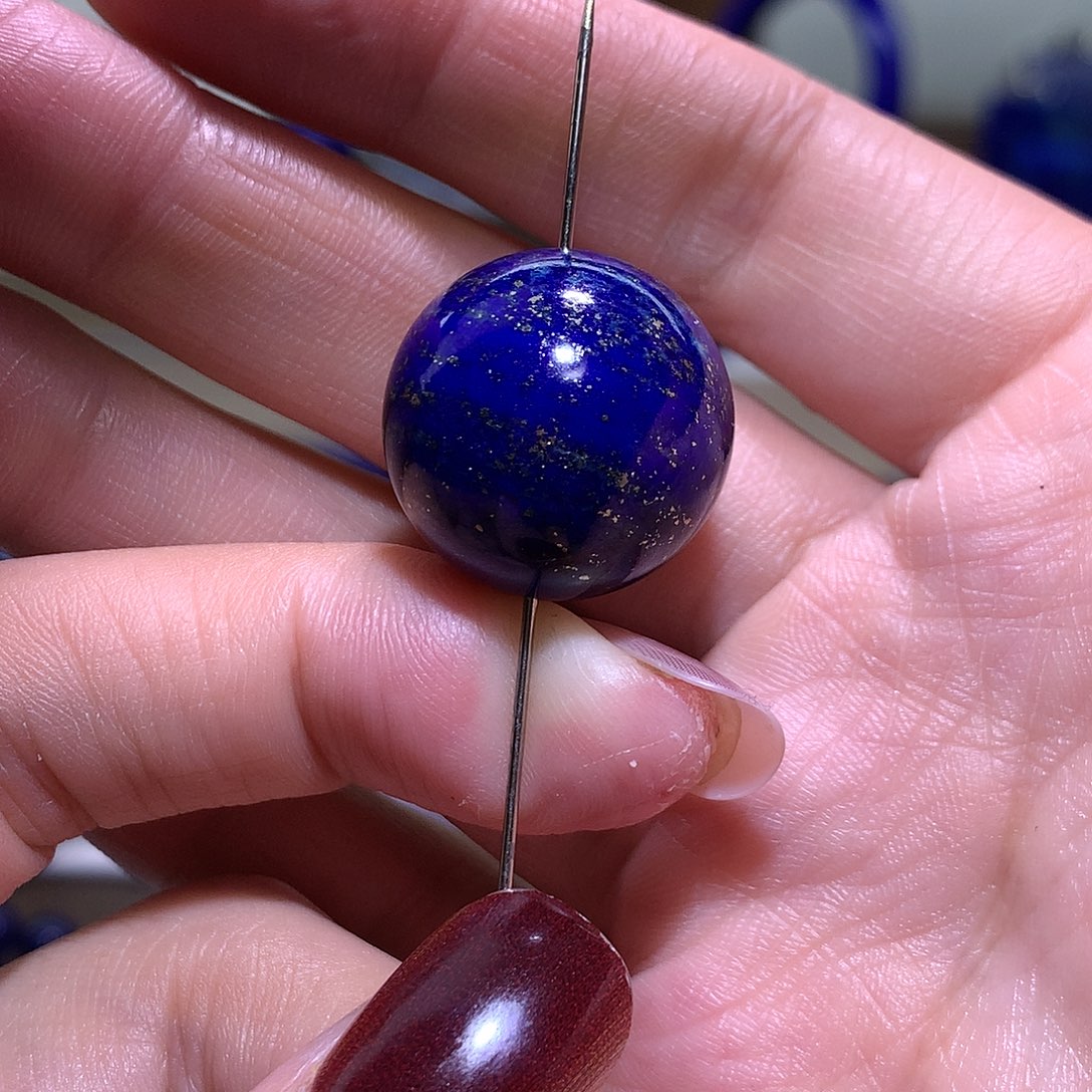 青金石未镶嵌天然原矿单圆珠20.2 m