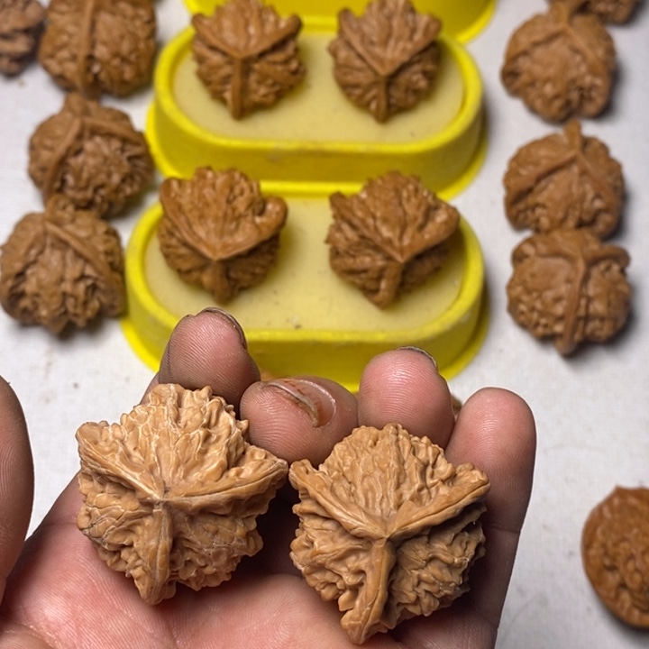 把件文玩核桃盘山三棱白茬