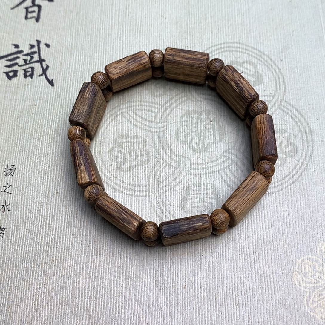 沉香手串沉香牌珠单圈12MM7克多样性发一条