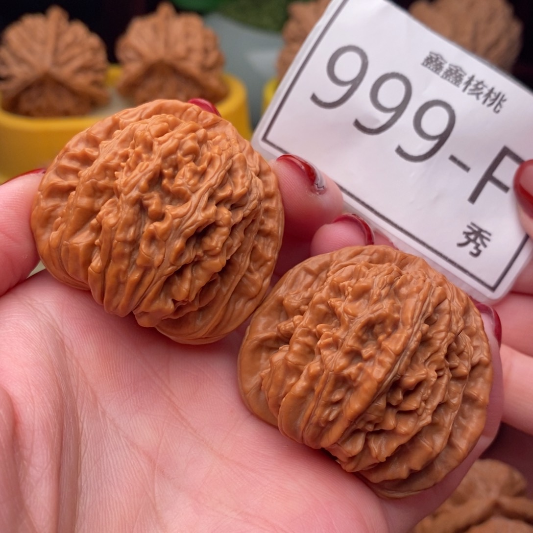 文玩核桃把件汉高楼42