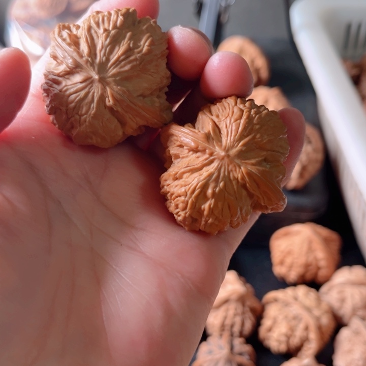 ****夜文玩核桃吊坠文玩