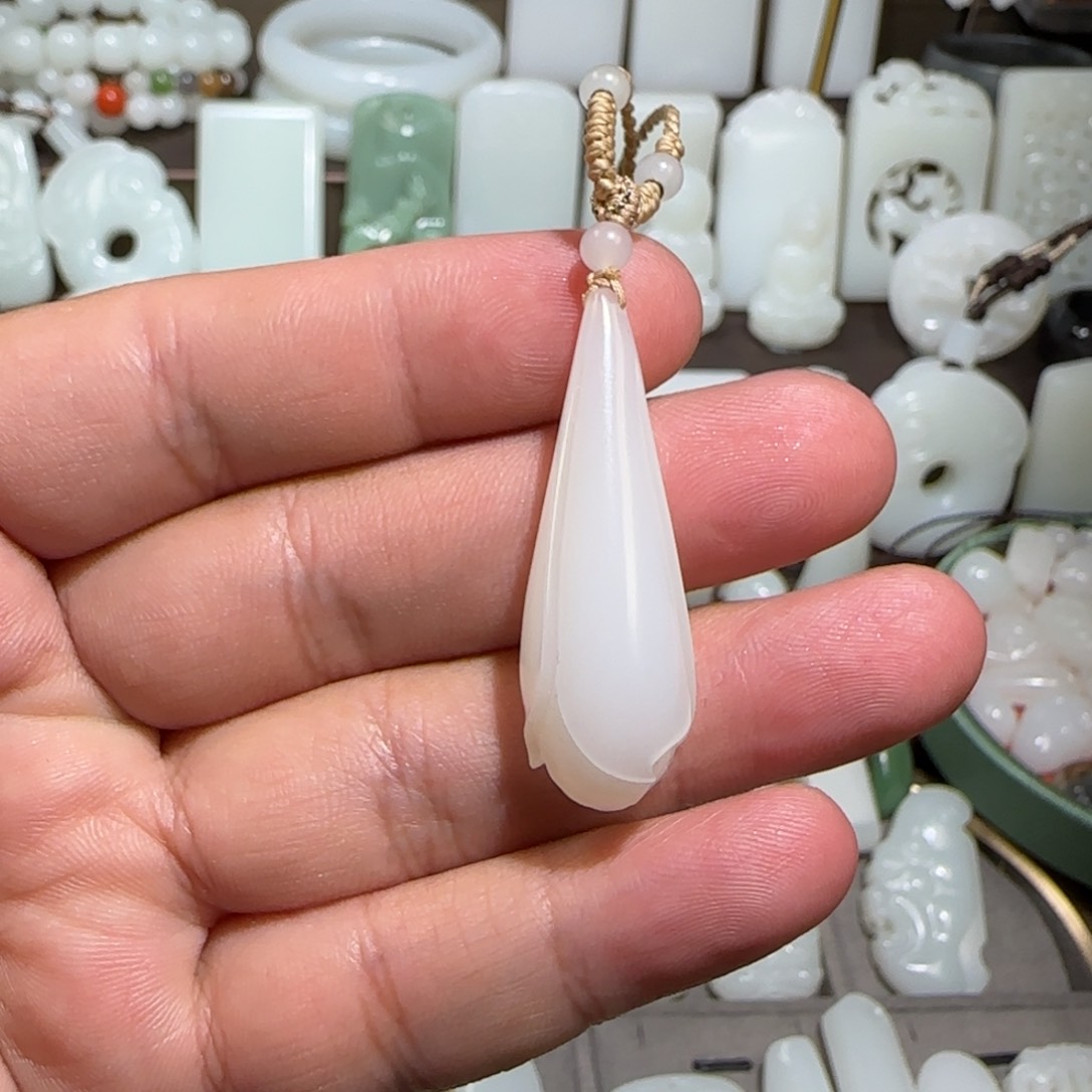 和田玉颈饰未镶嵌金***李