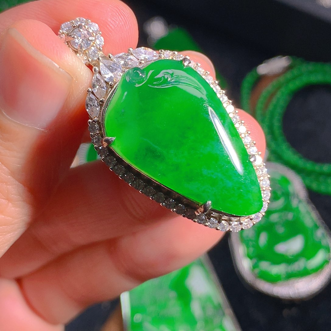 翡翠吊坠(不含链)未镶嵌